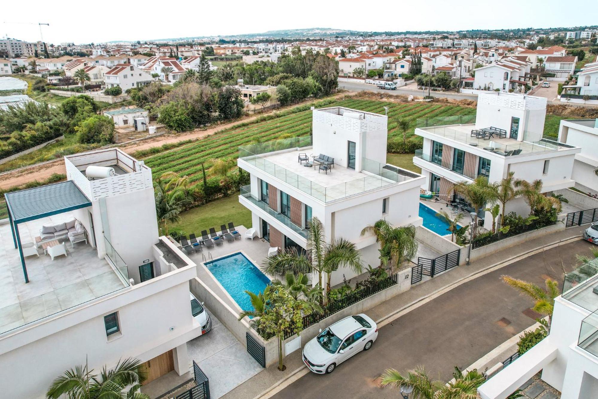 By The Beach Villa 12 بروتاراس المظهر الخارجي الصورة