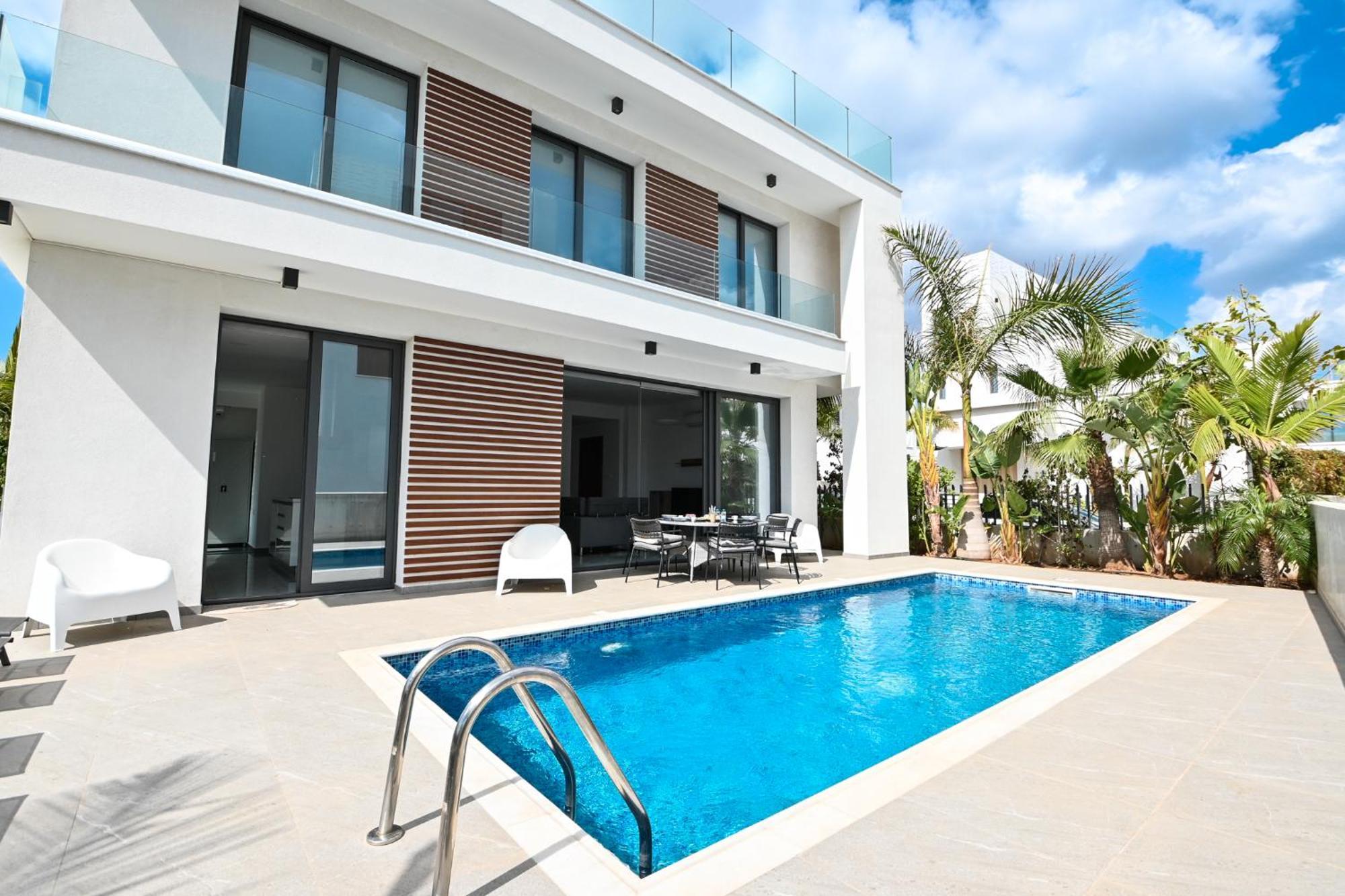 By The Beach Villa 12 بروتاراس المظهر الخارجي الصورة