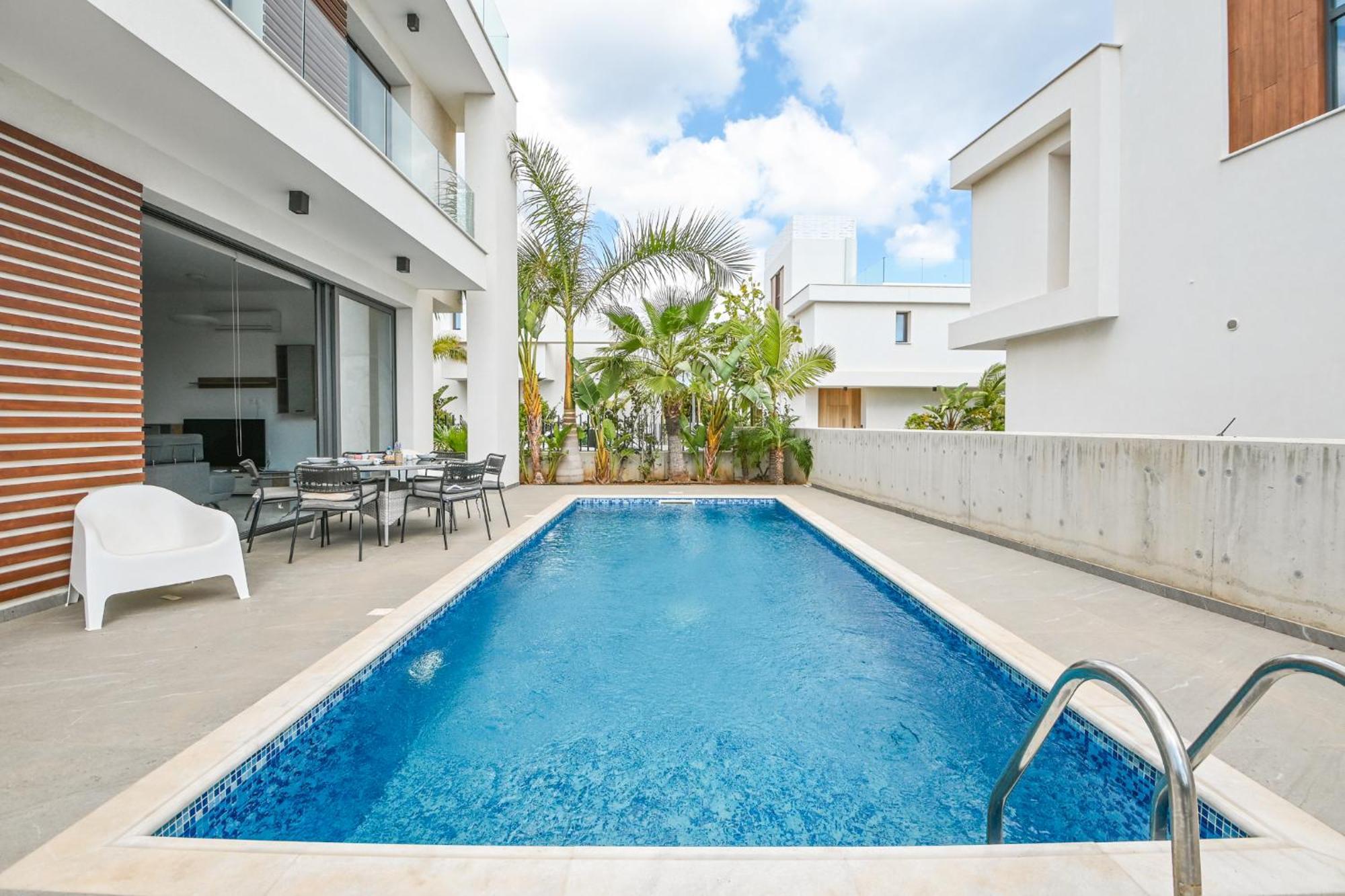 By The Beach Villa 12 بروتاراس المظهر الخارجي الصورة