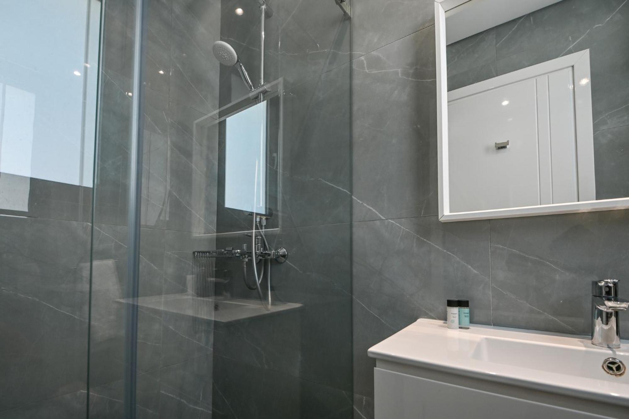 By The Beach Villa 12 بروتاراس المظهر الخارجي الصورة